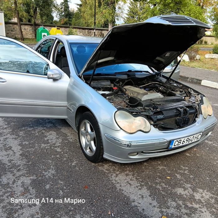 Продавам Мерцедес Бенц С180