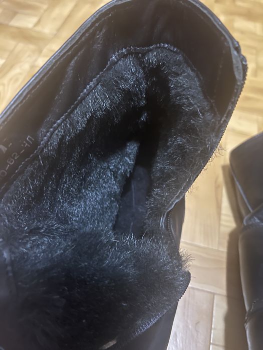 Продам кожаную зимнию обувь