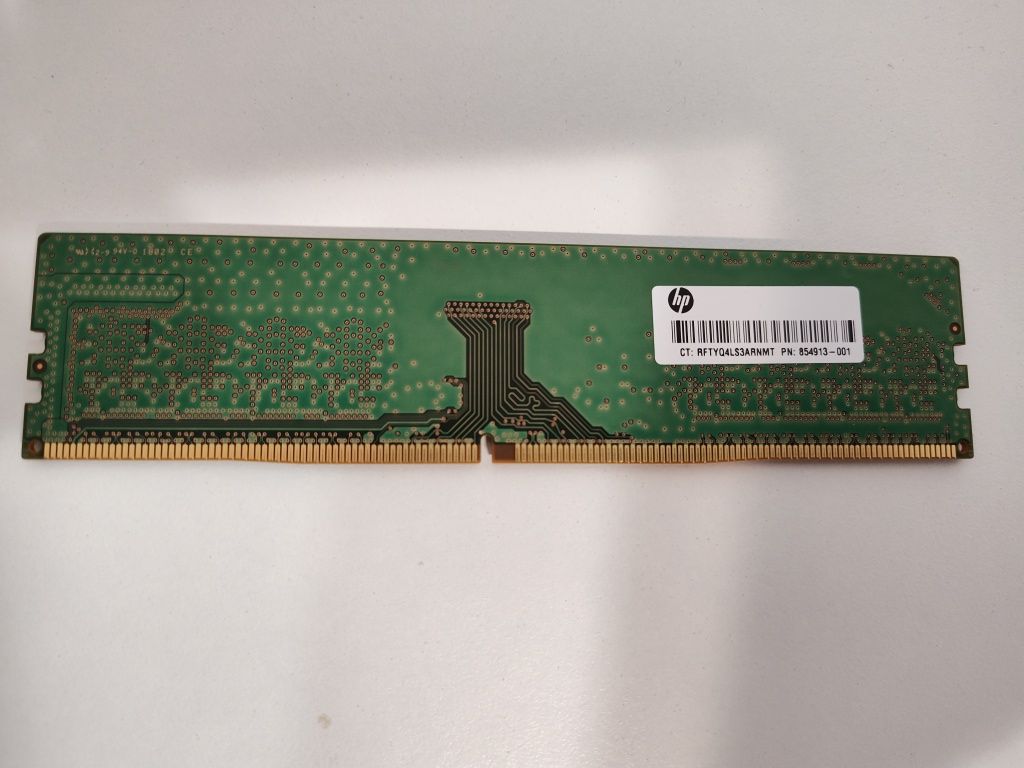 Memorie PC Samsung DDR4 8Gb 1Rx8 2400MHz M378A1K43CB2-CRC