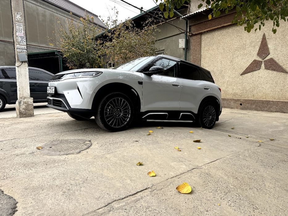 BYD Yuan Up Smart drive