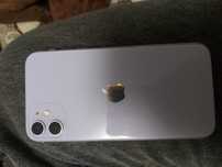 Iphone 11,de vanzare,1000 lei este original,putin zgariat ofer si huse