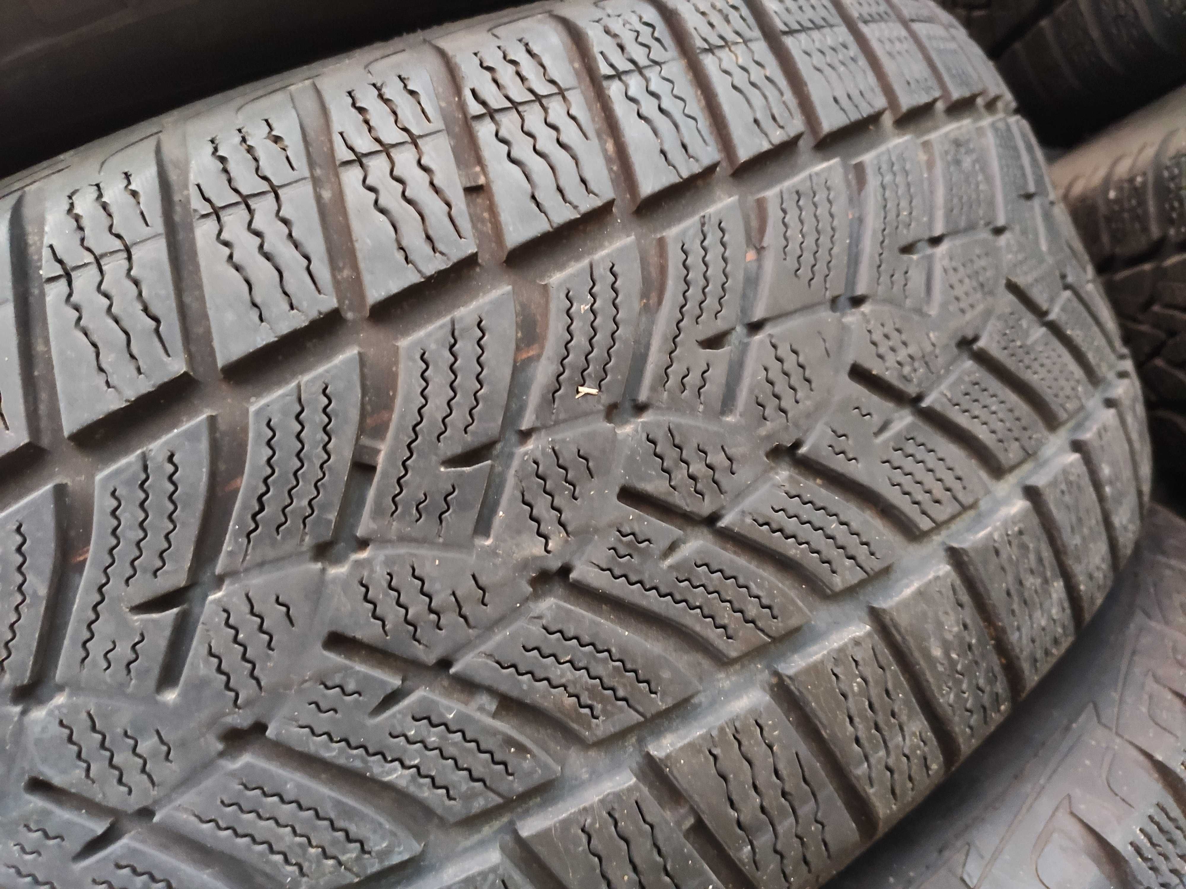 4бр Зимни гуми 225 60 18 - Dunlop - DOT 2021 -