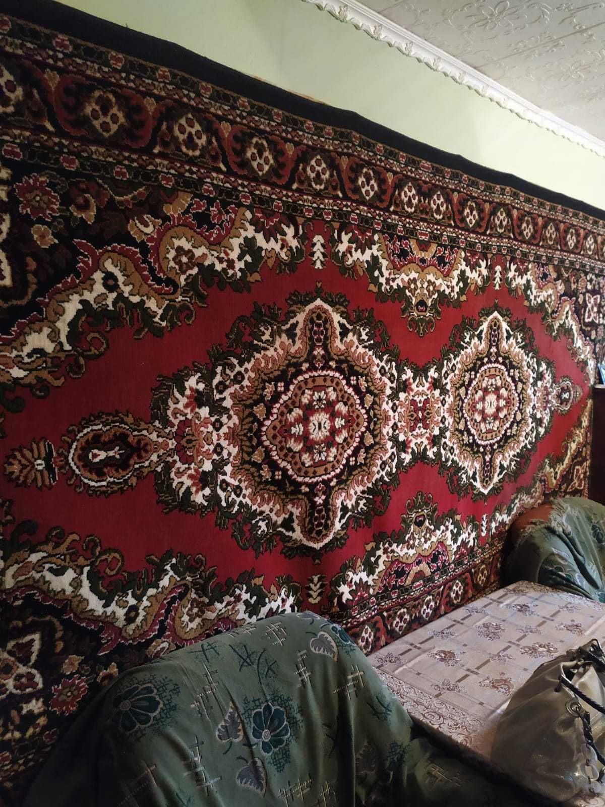 Продам ковер недорого