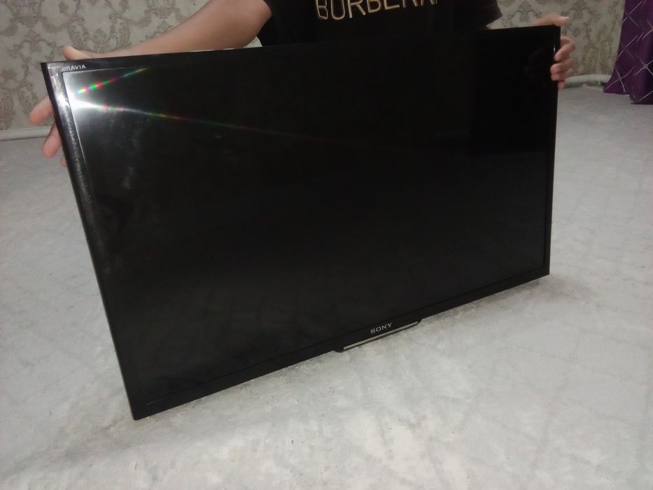 Продам телевизор