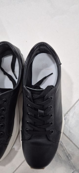 Încălțăminte piele