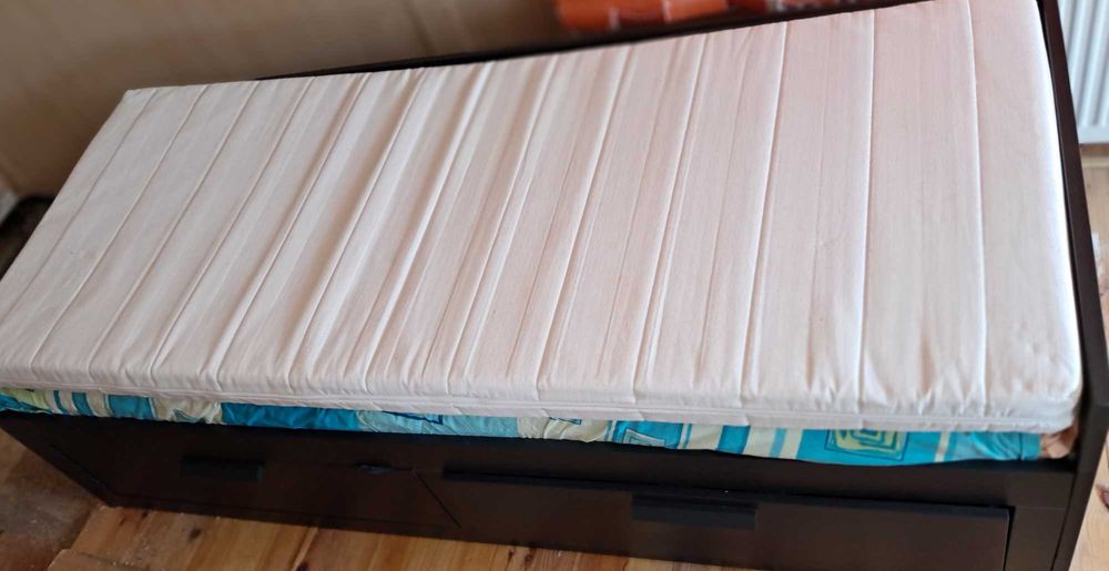 Pat extensibil Ikea - Brimnes 80 (160) cm/200 cm, deloc folosit