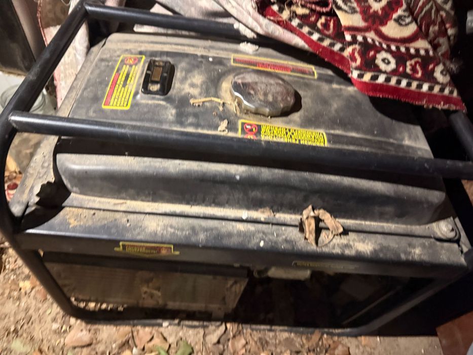 Продам генератор 2,5 кВ, б/у