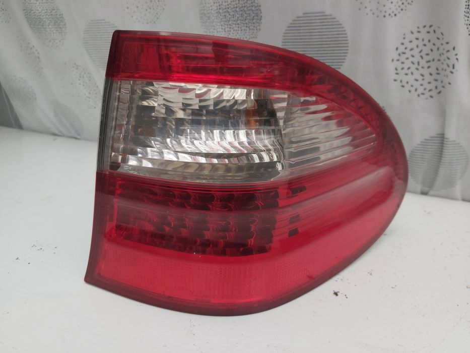 Стоп мерцедес W211 комби Mercedes W211