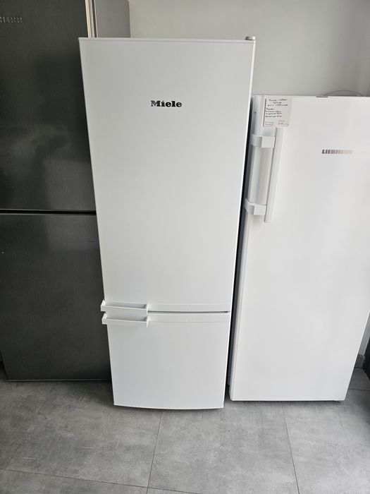 Хладилник Miele с фризер с 2 чекмеджета