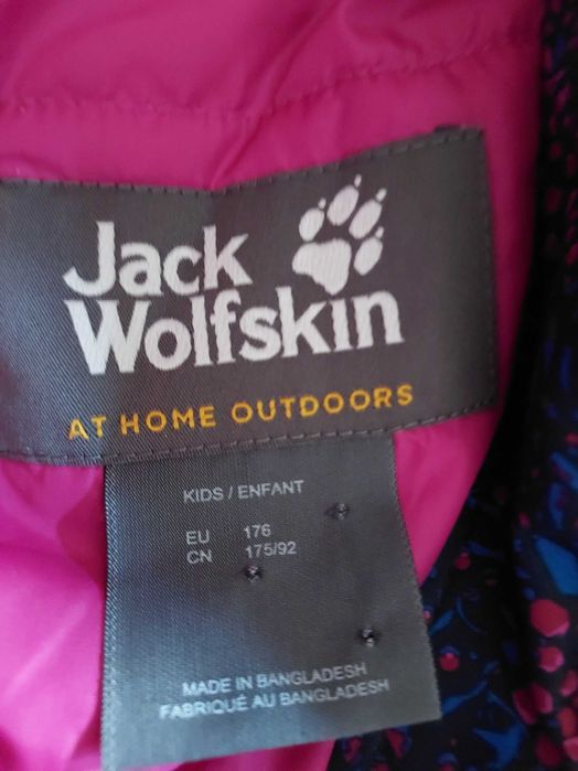 Geaca copii impermeabila Jack Wolfskin marime 176