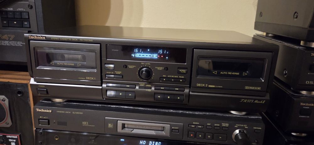 Technics RS-TR373 MK 2 stereo cassette deck,auto reverse
made i
