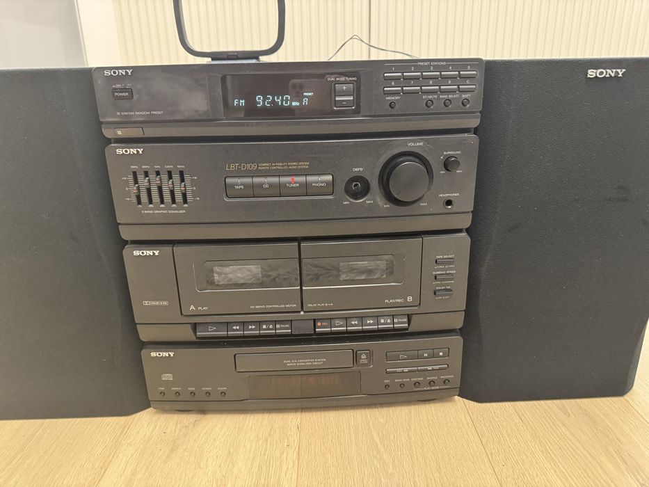 Стерео уредба Sony с тонколони