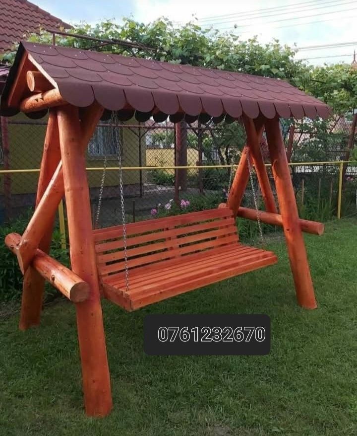 Mobilier rustic din lemn masiv