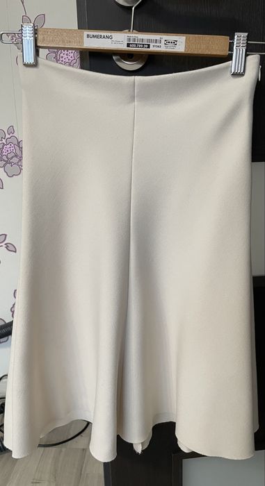 Fusta noua Bennetton