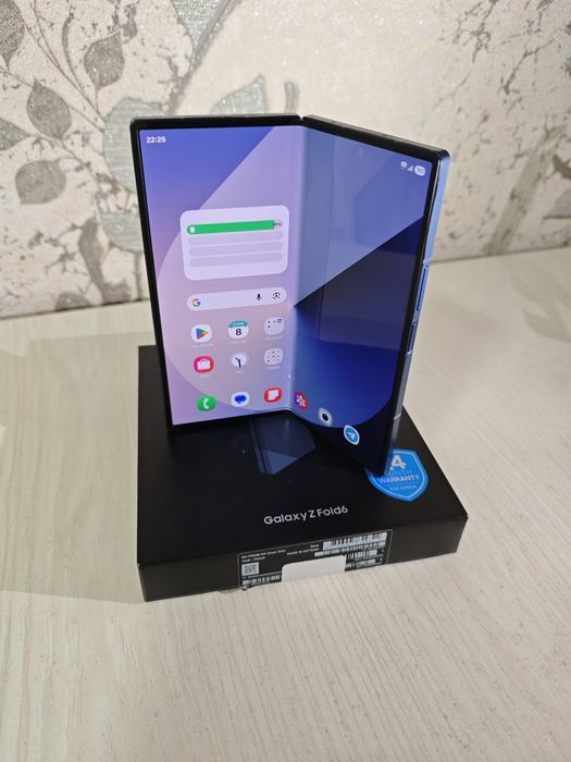Samsung Z Fold 6