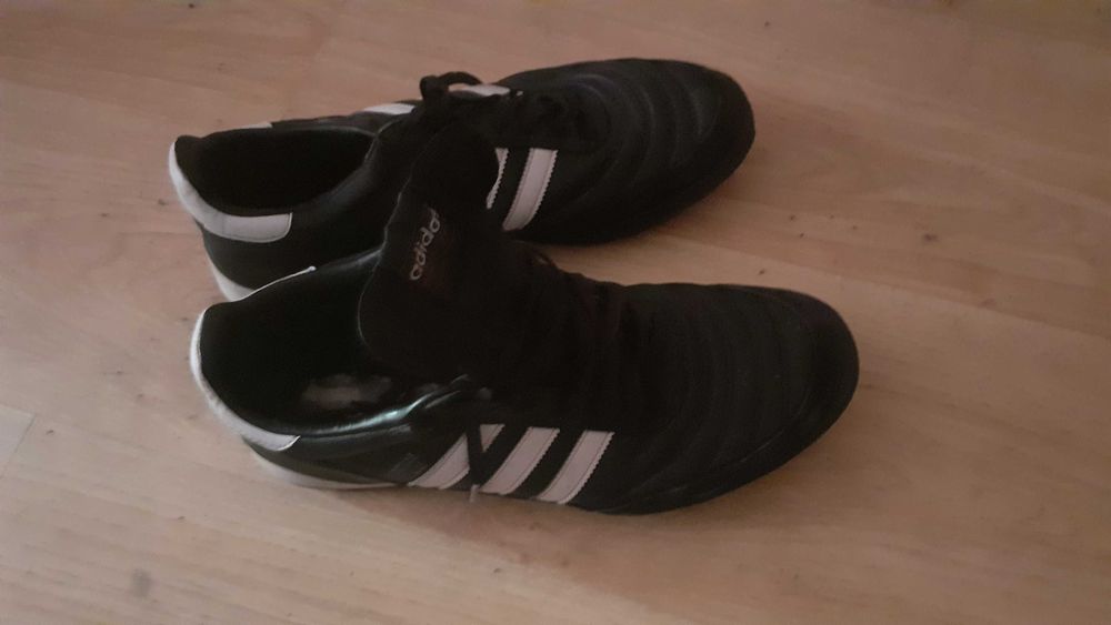 Adidas mundial team