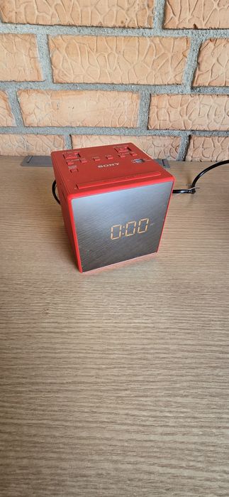 Radio ceas Sony ICF-C1T