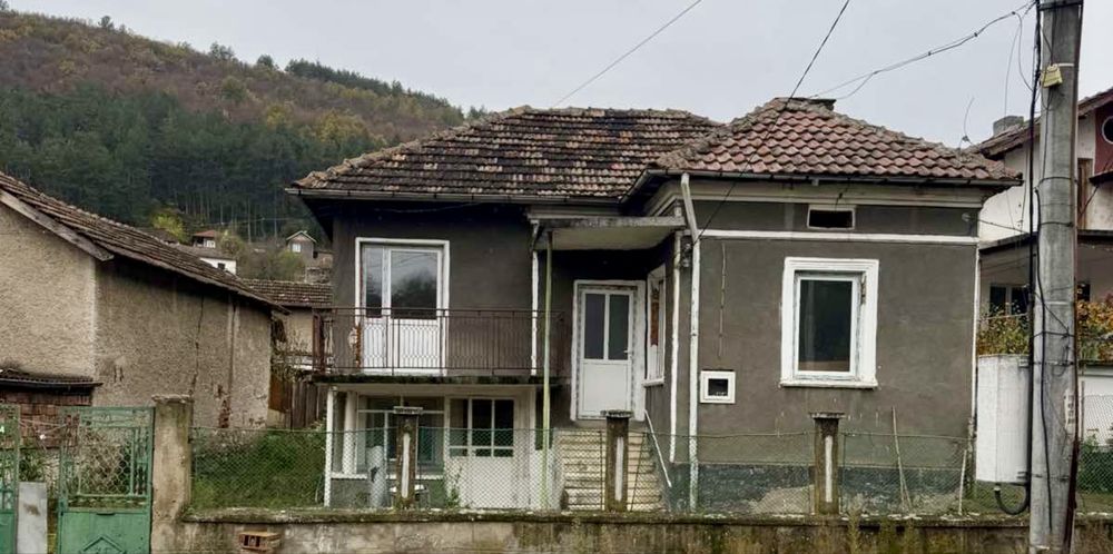 Къща в село Реселец