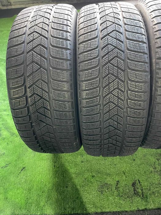 Anvelope iarnă 235/55/19 Pirelli