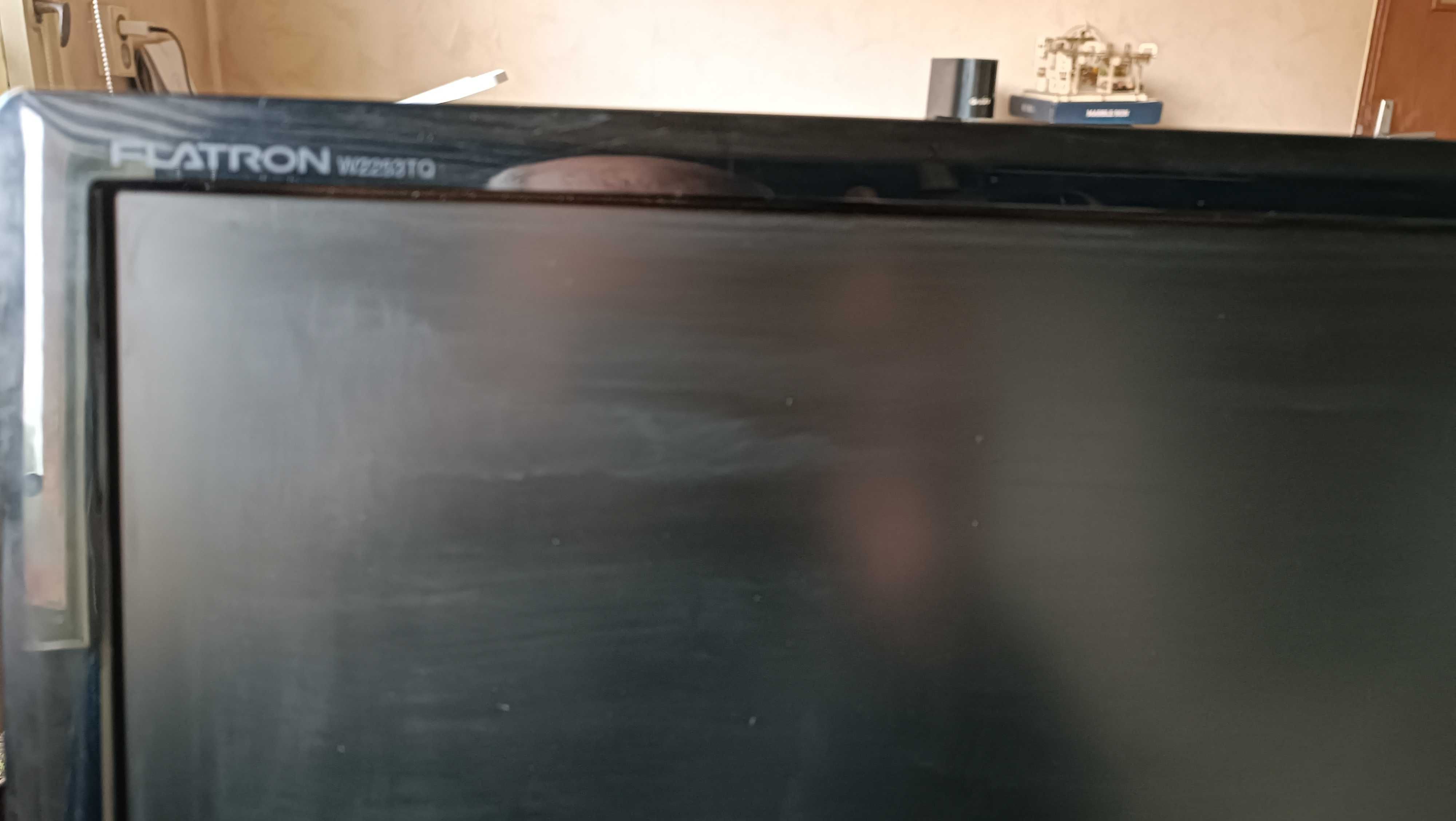 Монитор LG 22 inches