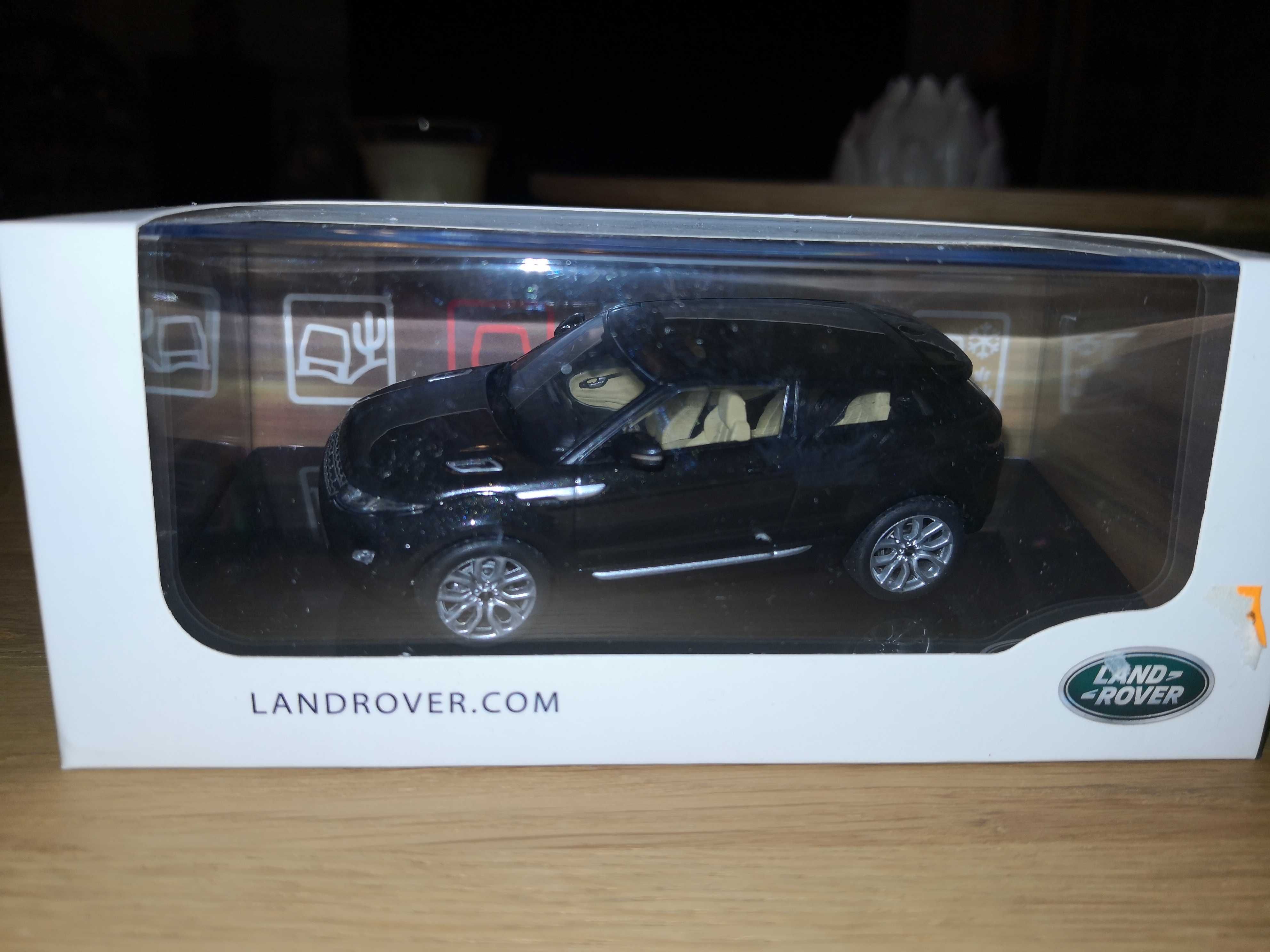 Se vinde machetă, jucărie Land Rover evoque