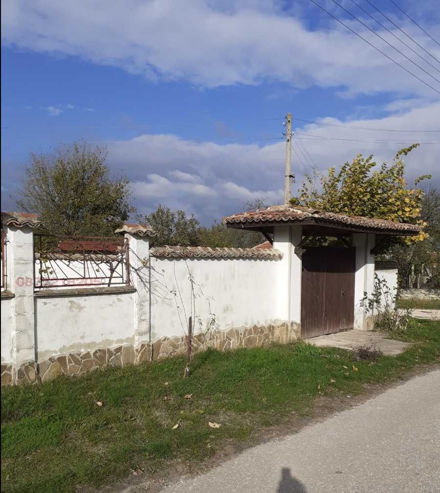Продавам къща с.Николаевка Варна