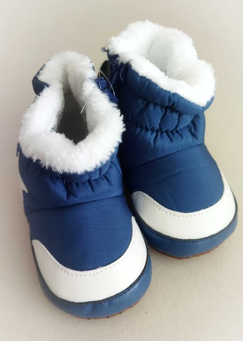 НОВИ Бебешки топли ботушки