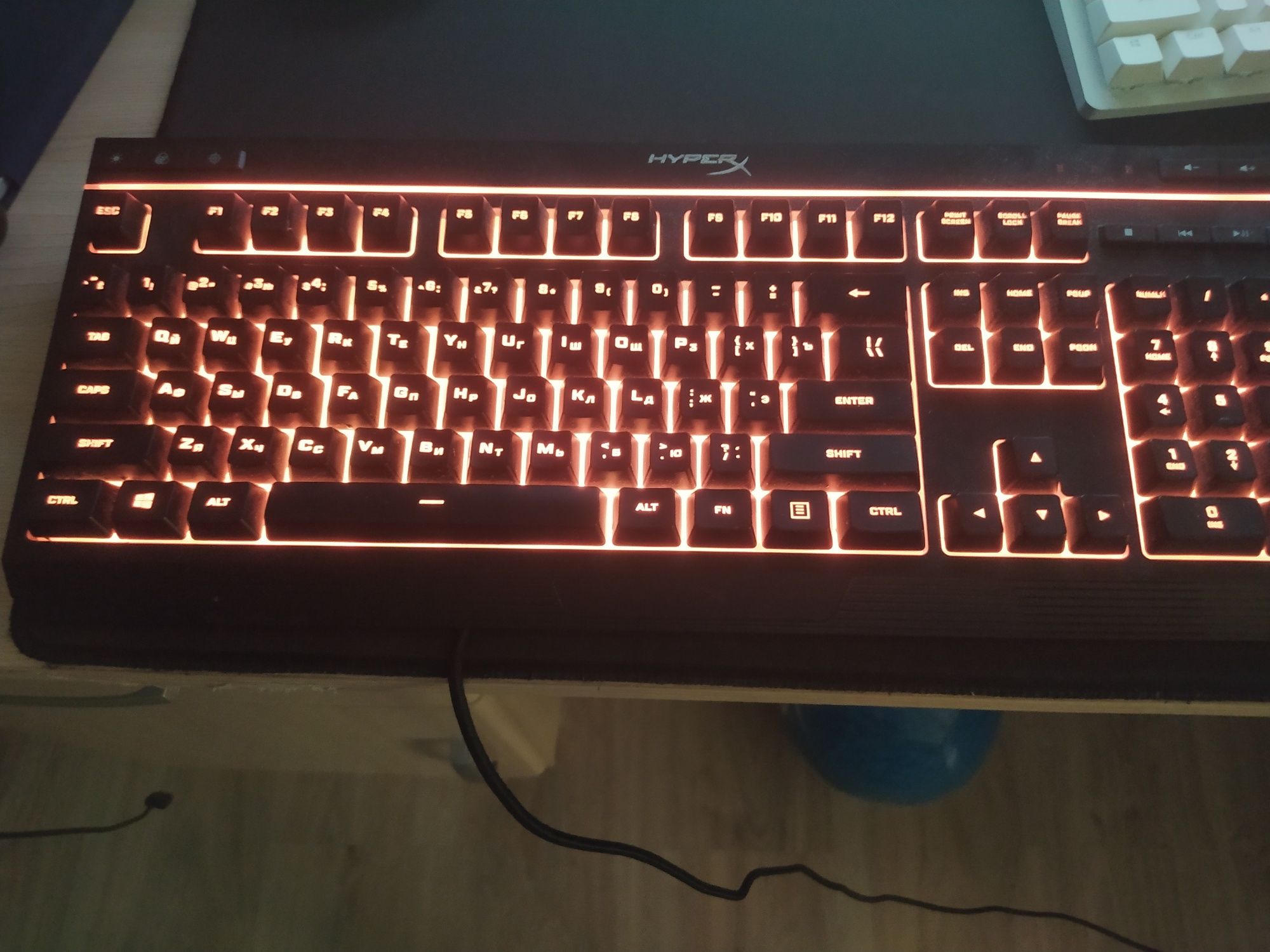 Клавиатура hyperx alloy core rgb продам за