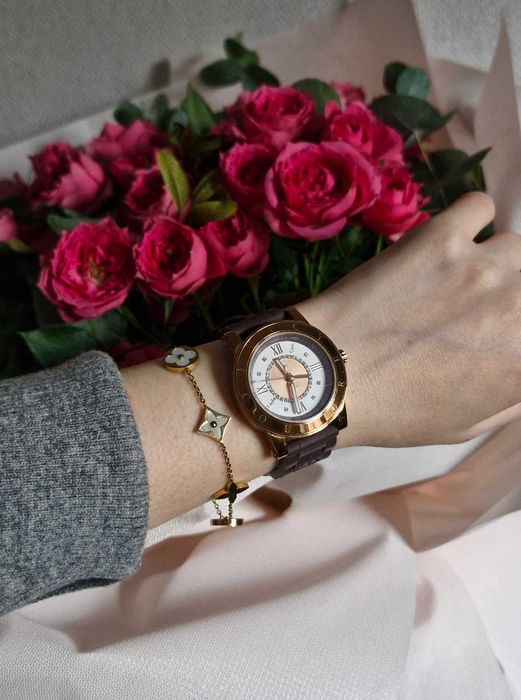 Часы Juicy Couture JC с камнями Swarowski