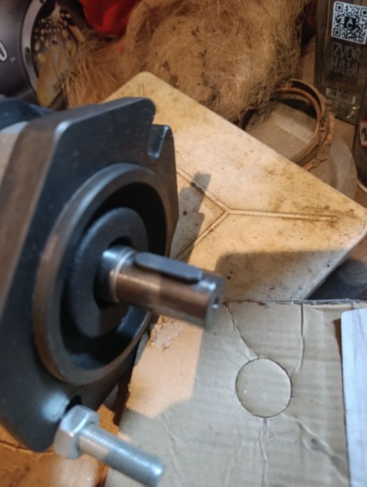 Vând pompa hidraulica tandem(dubla) Eckerle EIPH-022RK 00-11,noua