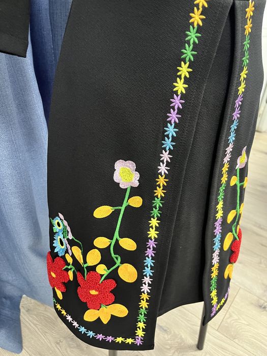 Rochie mini cu motive tradiționale