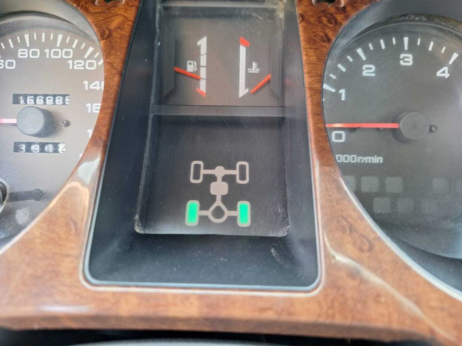 Vand Mitsubishi Pajero mk2