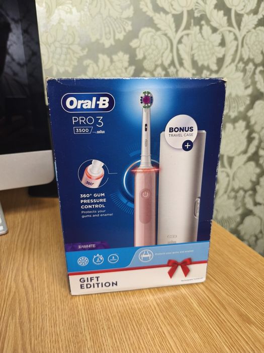 Periuța Electrica Oral B pro3 / Roz model rar