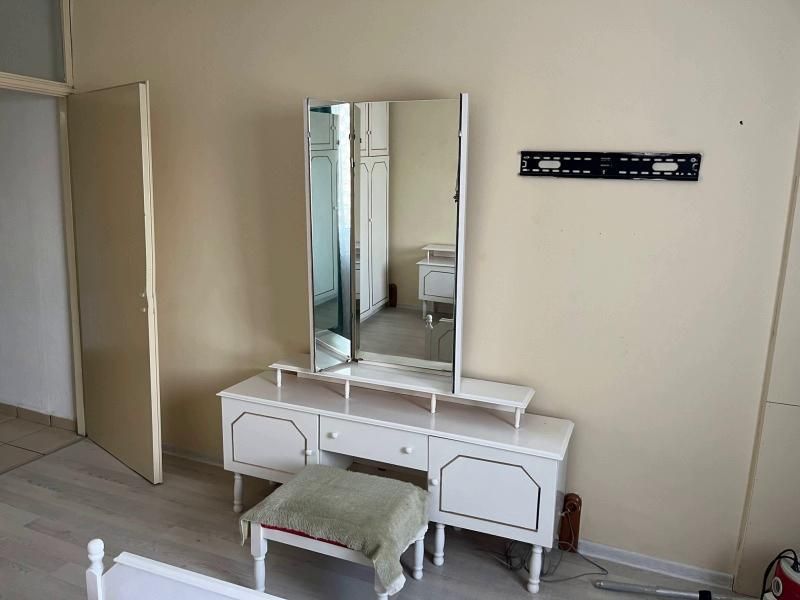 Дава се под наем Тристаен апартамент в София, Левски - 115 кв.м за 500 € - Снимка #4