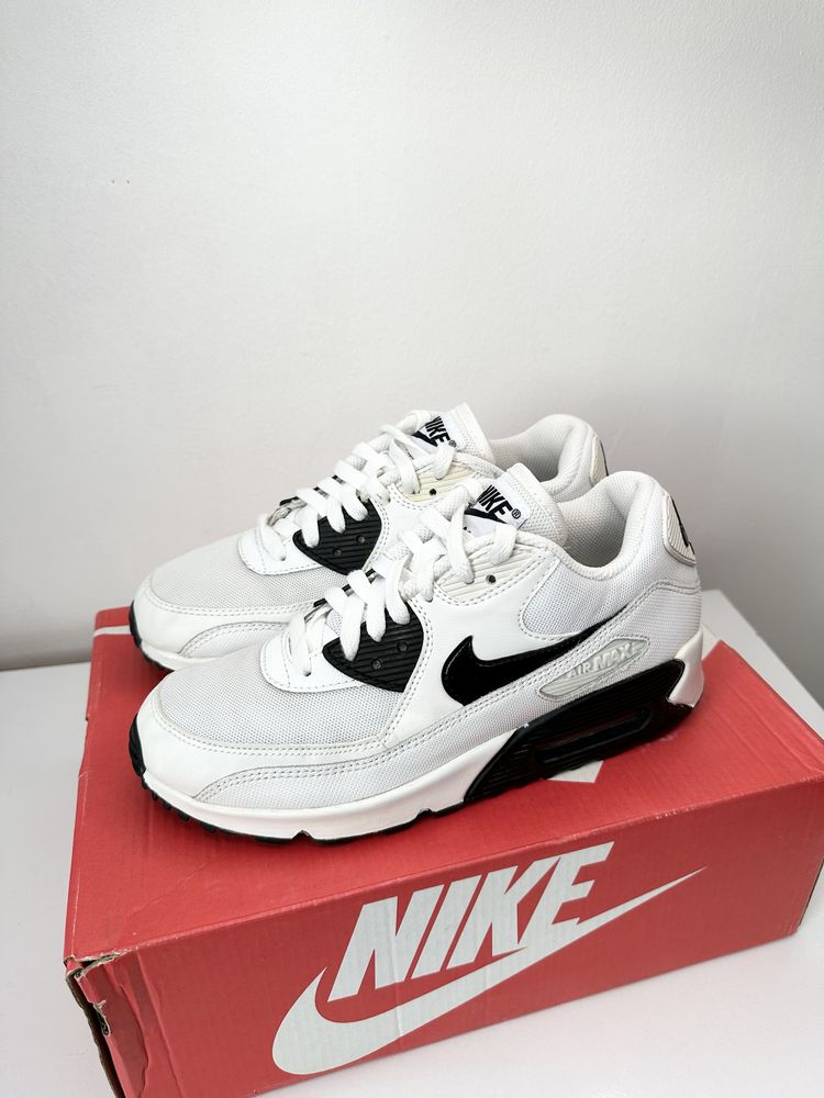 Nike Air Max 90 ( 38) Маратонки