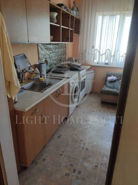 Продава се Тристаен апартамент в Пловдив, Тракия - 85 кв.м за 1259 €/кв.м - Снимка #2