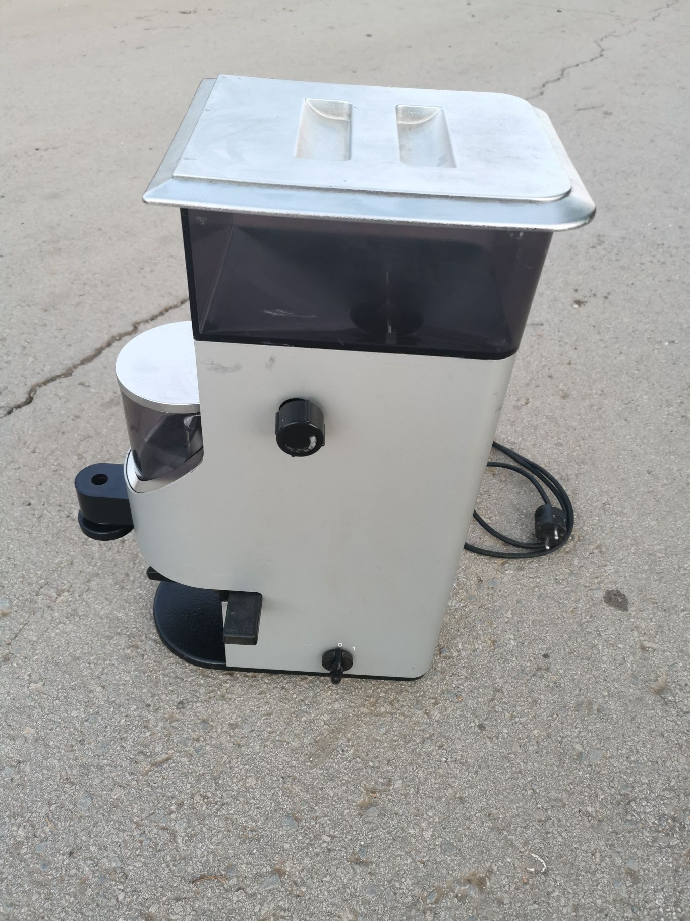 КАФЕМЕЛАЧКА SAECO ms 85 automaticот германия