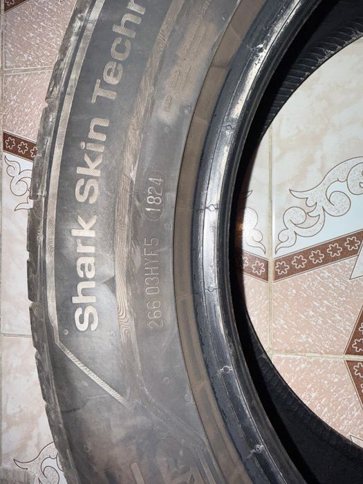Anvelope vara 225/55/R17 97W Goodyear si Uniroyal