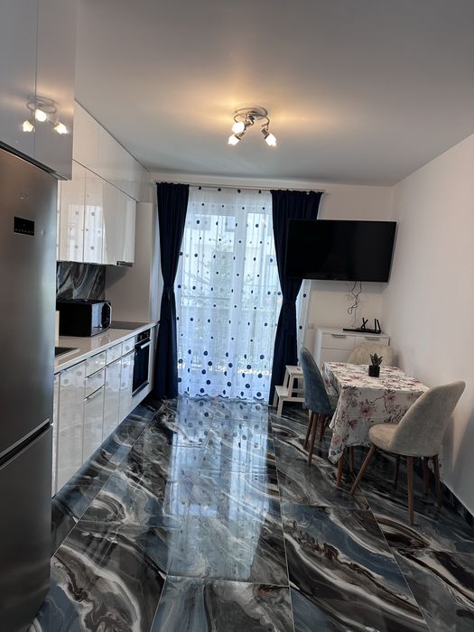 Inchiriez apartament cu 1 camera