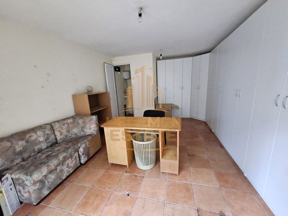 Продава се Гараж / Паркомясто в Варна, Лятно кино Тракия - 20 кв.м за 2100 €/кв.м - Снимка #5