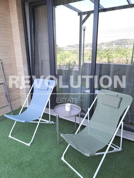 Двустаен апартамент в района на Св.Св Константин и Елена!