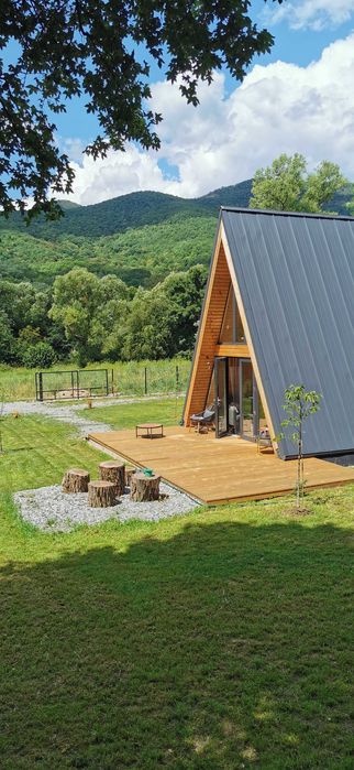 Cabana A-frame Off-Grid în Rimetea