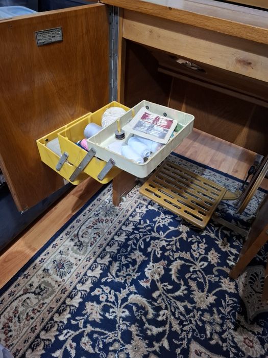 Masina de cusut Veronica an 1980