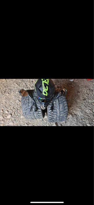 Vand casca plus cauciucuri atv