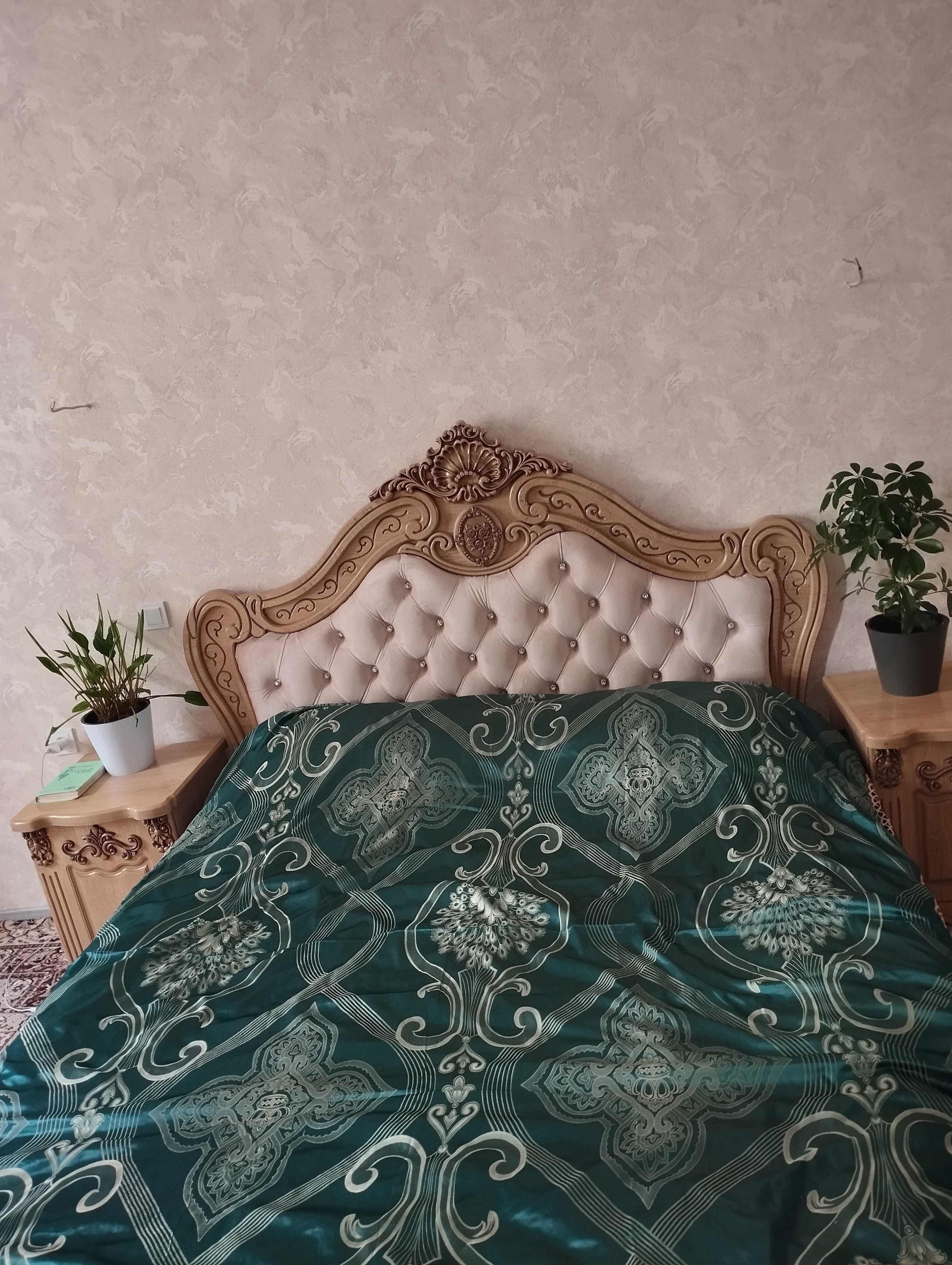 Спальный гарнитур янги холатда