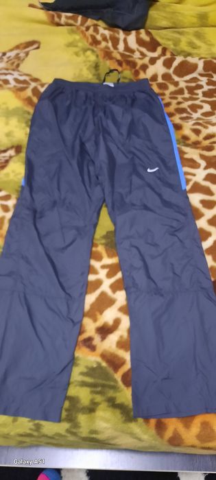 Pantaloni  Nike  alergare  foiță