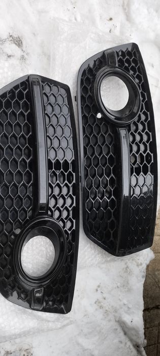 Ауди Q5 / решетки предна броня - 2 комплекта