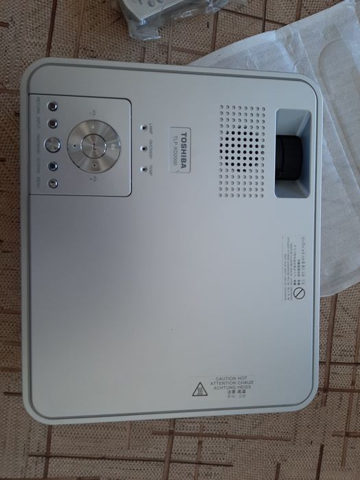 Проектор Toshiba TLP-XD2000