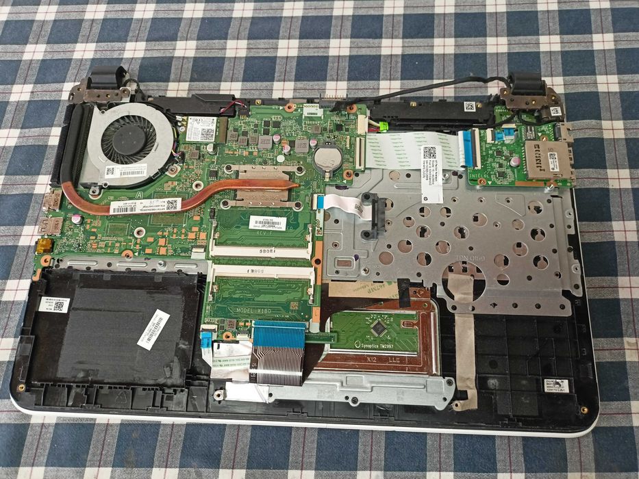 Elemente HP 15 seria AB ABxxx 15-AB266nz
