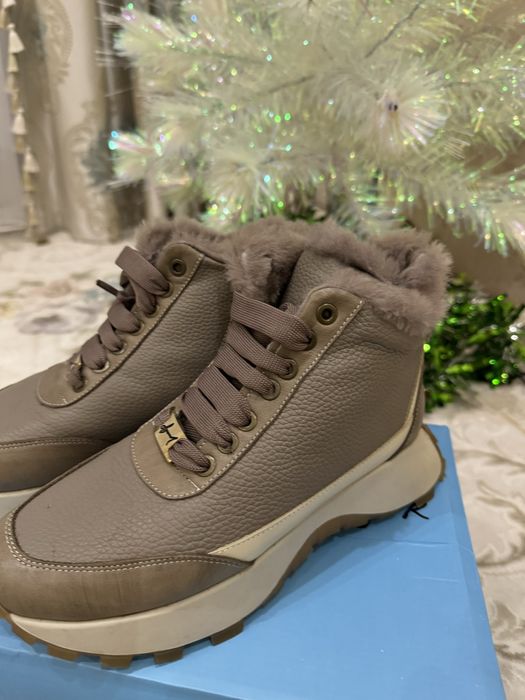 Продам обувь 37 размер производства Турция